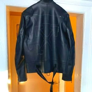 OFF-WHITE LEATHER JACKET LIKE NEW!! NO DAMAGE!! Medium but can fit Large